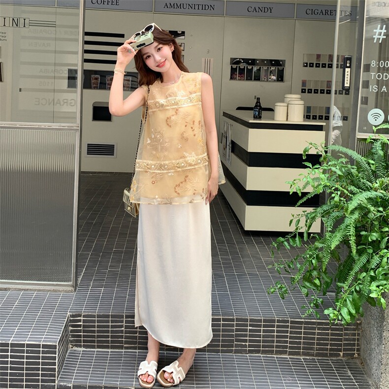 气质高级感新中式复古碎花背心套装女夏季2025新款半身裙两件套,女装套装/套裙,浙宝208A