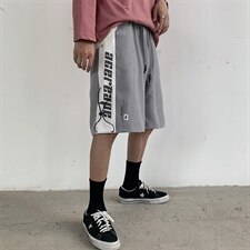 灰色