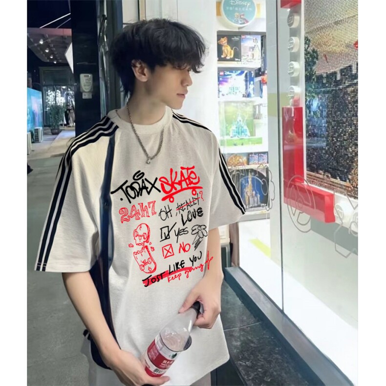 抖音得物品质二开240克宽松纯棉美式潮牌印花三条杠中性风短袖T恤,男装T恤,电商A486