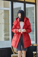 冬装现货一手长羽绒服工装与休闲结合，女装羽绒服，千浪依族