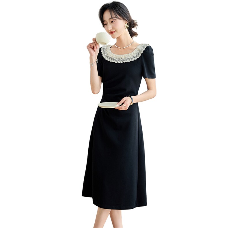 轻奢高级感蕾丝花边方领连衣裙女2024夏季新款赫本风气质显瘦裙子,女装连衣裙,安之芮娜