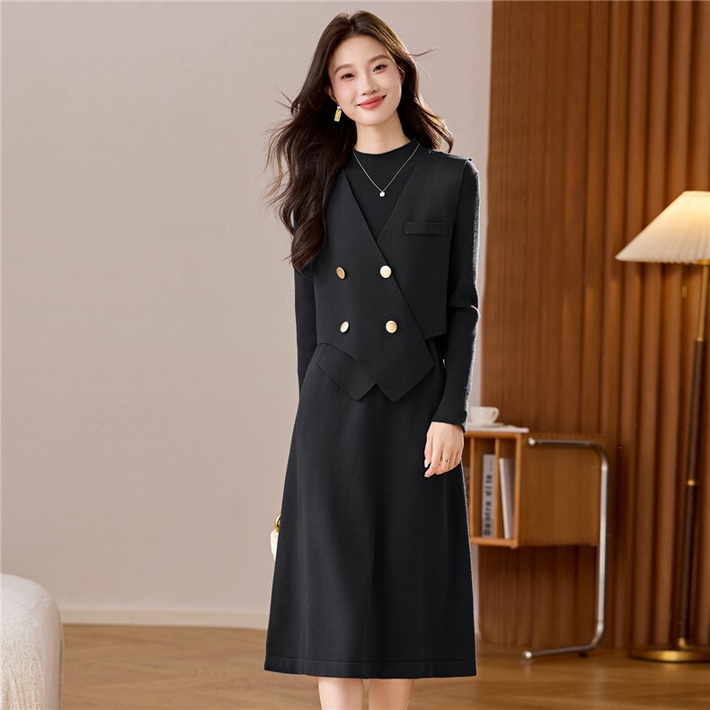 轻奢气质马甲连衣裙套装秋冬2025新款女装中长款打底毛衣裙两件套，女装羊毛衫，艾米