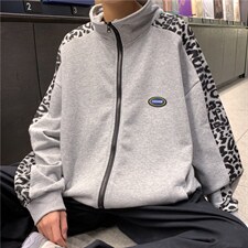 灰色