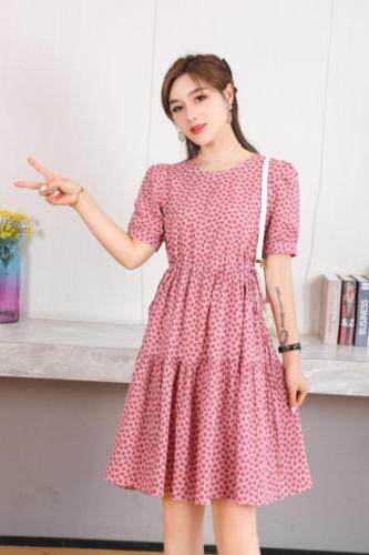 夏装新款连衣裙，女装连衣裙，依生伴