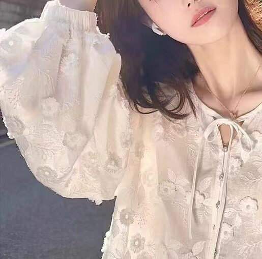 重工立体刺绣小衫女春夏2024年新款法式高级感纯棉长袖绑带白衬衫,女装衬衫,喜见多金
