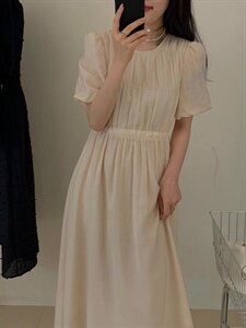 新款韩版连衣裙，女装连衣裙，卡伊迪拉