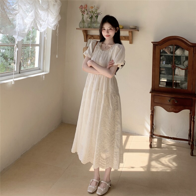 蕾丝花边绣花米白色连衣裙女夏2025新款收腰显瘦甜美独特漂亮流行,女装连衣裙,2C218