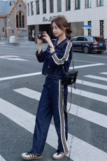 时尚牛仔套装女春秋季2025设计感短外套搭配阔腿裤气质休闲两件套，女装套装/套裙，艾仟回(原伊仟回)