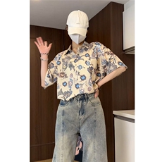 卡其色