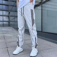 浅灰色