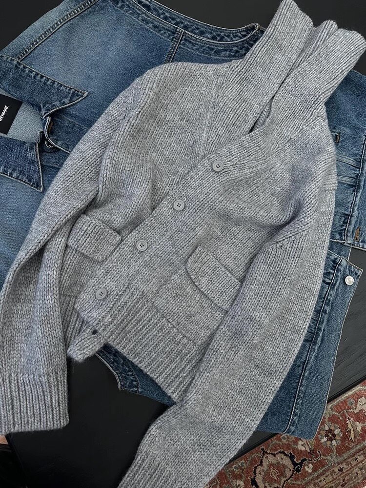 2025年秋季时尚不都是通勤简约休闲羊毛连帽开衫，女装羊毛衫，恩泰羊绒