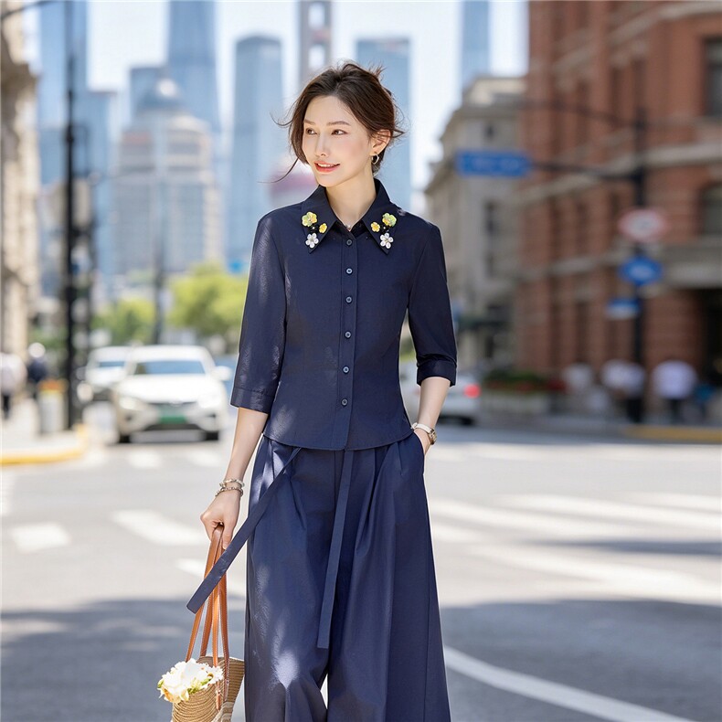 巨好看大方得体裙裤套装女2026夏新款时尚减龄装饰花职场风两件套,女装套装/套裙,水衣源