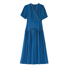 2023年夏季韩版时尚休闲修身钉珠中长款连衣裙，女装连衣裙，火爆靓佳人