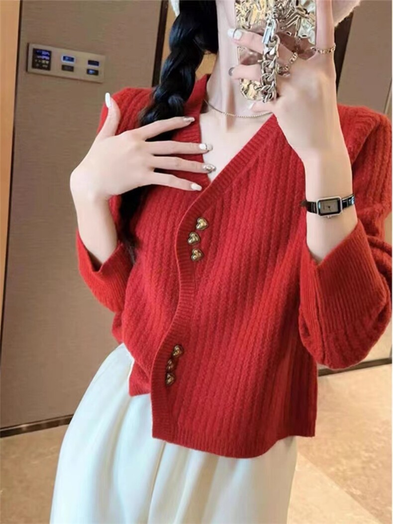 秋冬新款简约百搭纯色双扣针织羊毛开衫女长袖图片