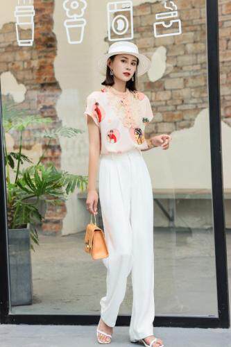 欧根纱领口小，女装，青云阁