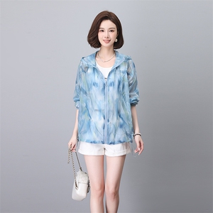印花防晒衣女短款夏季薄款外套2026新款轻薄宽松连帽防晒服图片