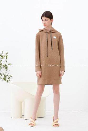 太空棉空气层刺绣卫衣，女装卫衣/绒衫，伊奈秀E∩ΛXU