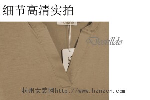 时尚显瘦黑色V领长袖T恤女装 修身百搭气质上衣图片