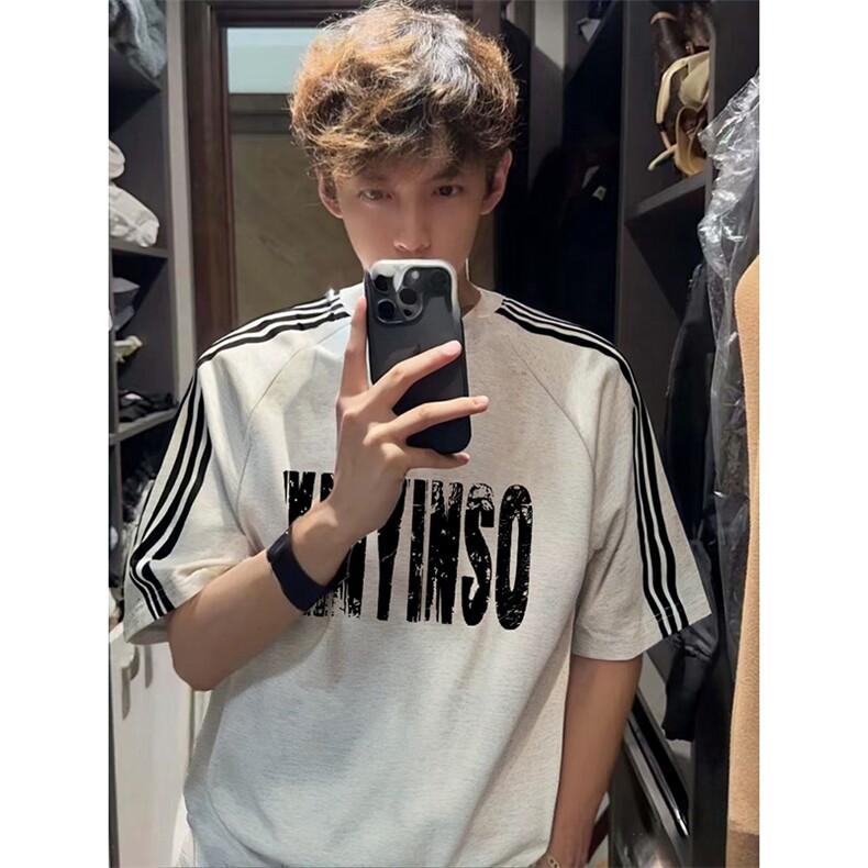 抖音得物品质二开240克宽松纯棉美式潮牌印花三条杠中性风短袖T恤，男装T恤，电商A486-1