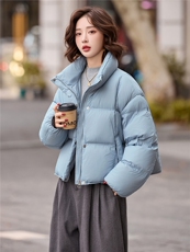 短款羽绒服女2025冬季新款时尚立领落肩袖小个子休闲白鸭绒外套，女装羽绒服，冬木谷雨