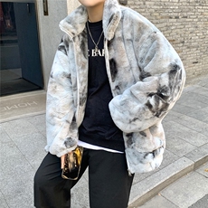 黑色