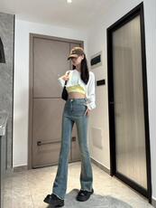 微喇牛仔裤女春秋2025新款高腰显瘦小个子马蹄喇叭裤子女夏，女装牛仔裤，宸诺服饰