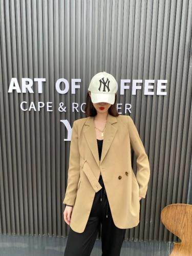 休闲套装，牛仔外套，风衣，女装套装/套裙，怡梦情缘