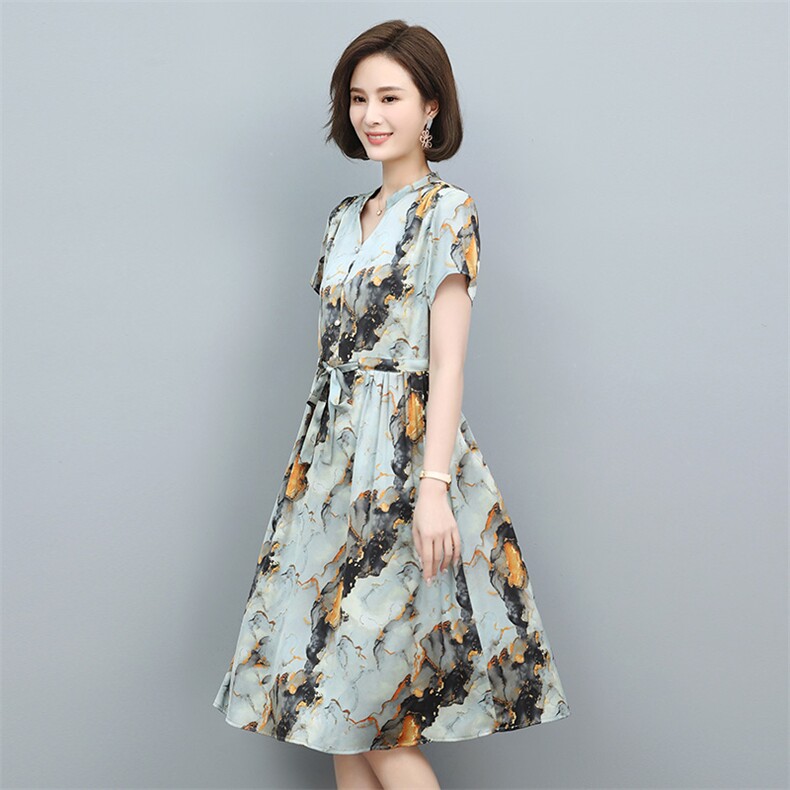 2022夏季新款复古印花雪纺连衣裙优雅显瘦V领短袖长裙,女装连衣裙,依恋蒂丝