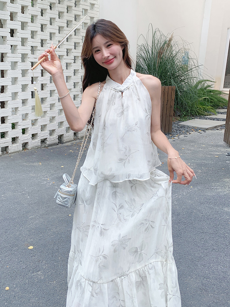 新中式国风白色挂脖背心半身裙女夏甜美小香风独特漂亮,女装连衣裙,诺蝶