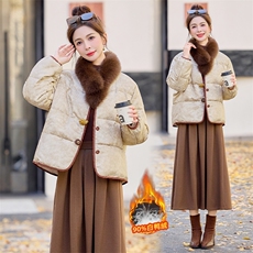 90绒。现货。新中式提花2025冬季狐狸毛领可脱卸短款羽绒服，女装羽绒服，E百度