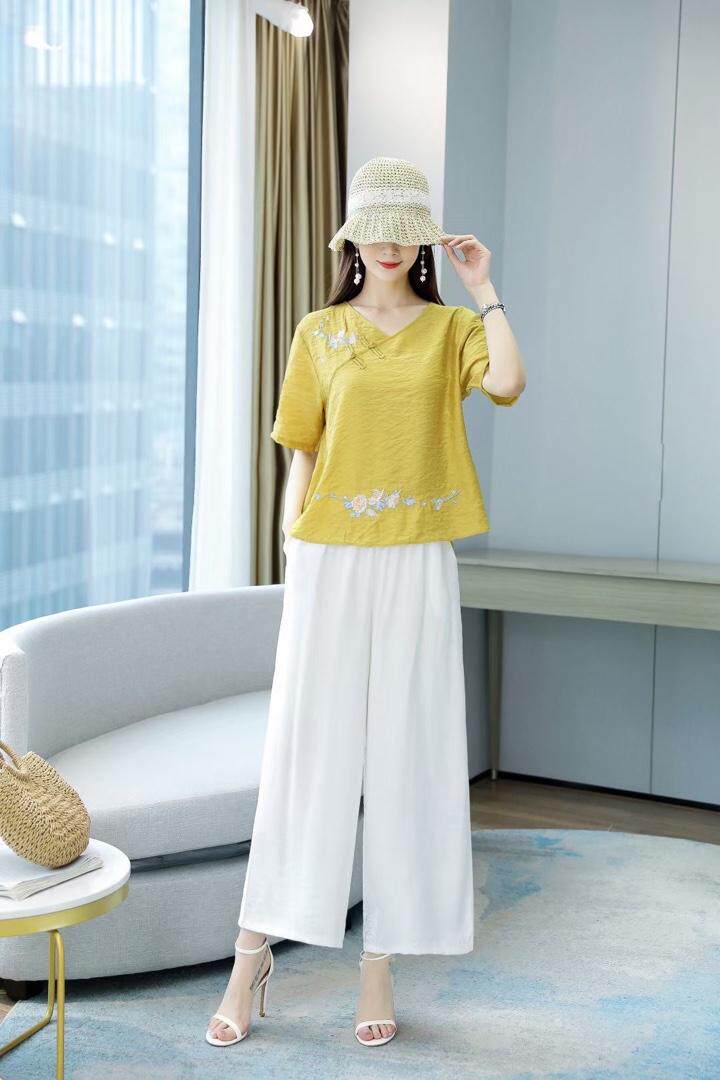 现货上衣，其它，百衣时尚