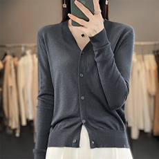 2025春夏季精纺V领羊毛开衫女长袖薄款上衣修身显瘦针织外套小衫，女装羊毛衫，丹芙娇羊绒
