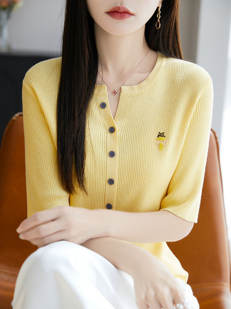 V领其他修身型夏季五分袖宽松显瘦冰丝T恤上衣,女装T恤,暖圣羊羊绒