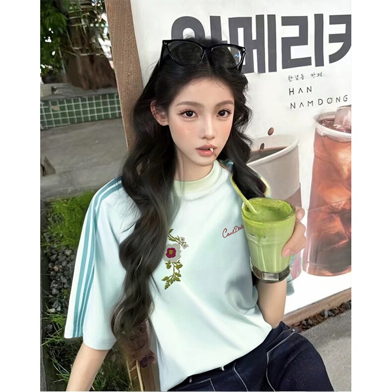 抖音得物品质二开240克宽松纯棉美式潮牌印花三条杠中性风短袖T恤,男装T恤,电商A486