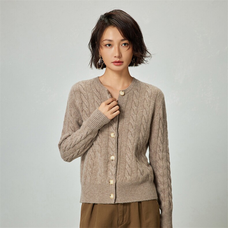 2025秋冬百搭时尚简约重工大麻花针织衫，女装羊毛衫，邦太羊绒