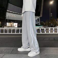 浅灰色