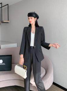 西服套装，女装职业装，觅 愉