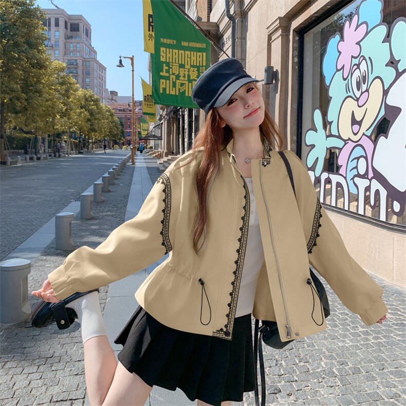 现货好数据2026秋季新款重工刺绣小香风衣外套女182-8676P185K268,女装短外套,帛香坊