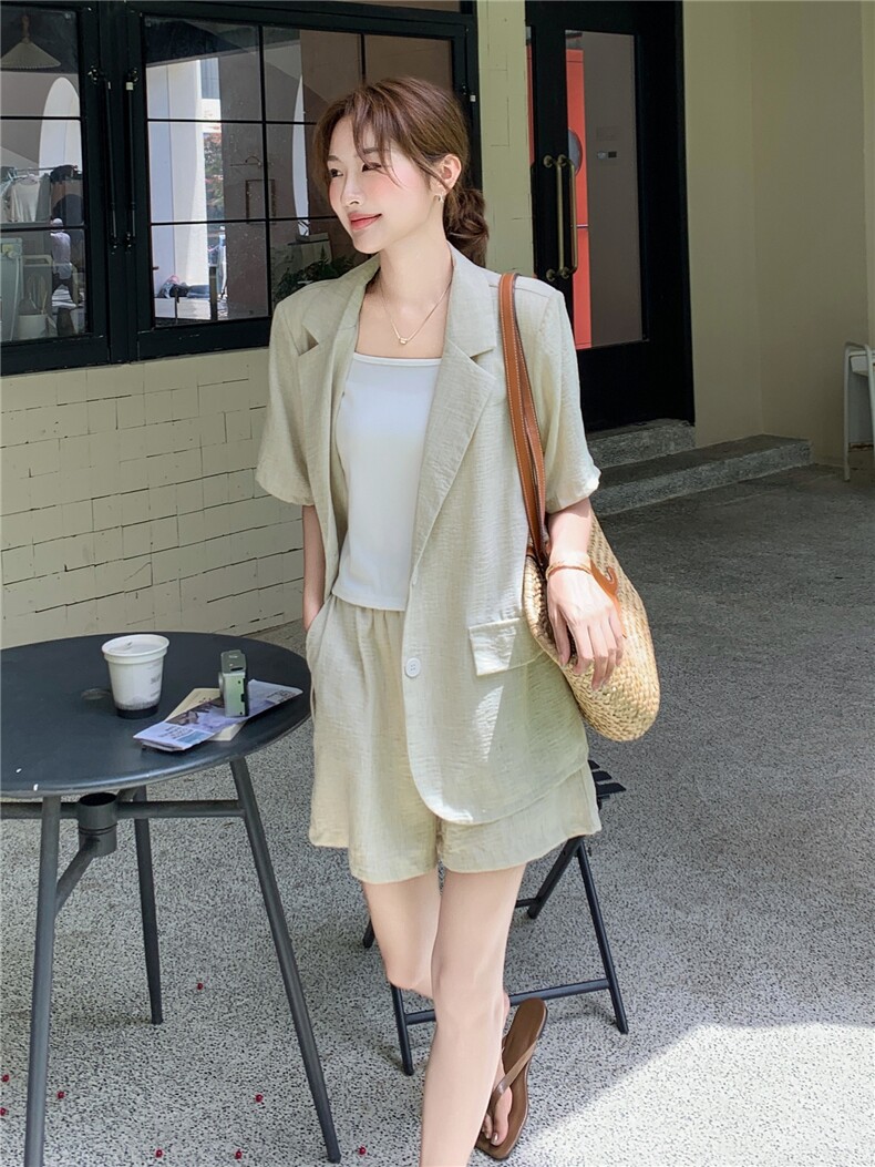盐系休闲短袖西装短裤套装女夏季2025新款爆款高级感小个子两件套,女装套装/套裙,蝶眷