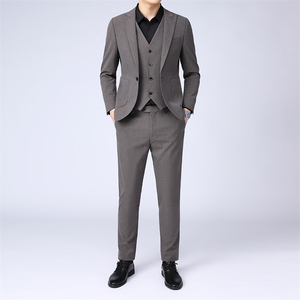 GDN5233四季款新款男士礼服西装修身商务休闲男装西服三件套装图片
