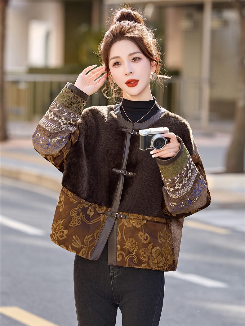 新款欧时尚高端提花刺绣拼皮毛一体羽绒服,女装羽绒服,布芭啦