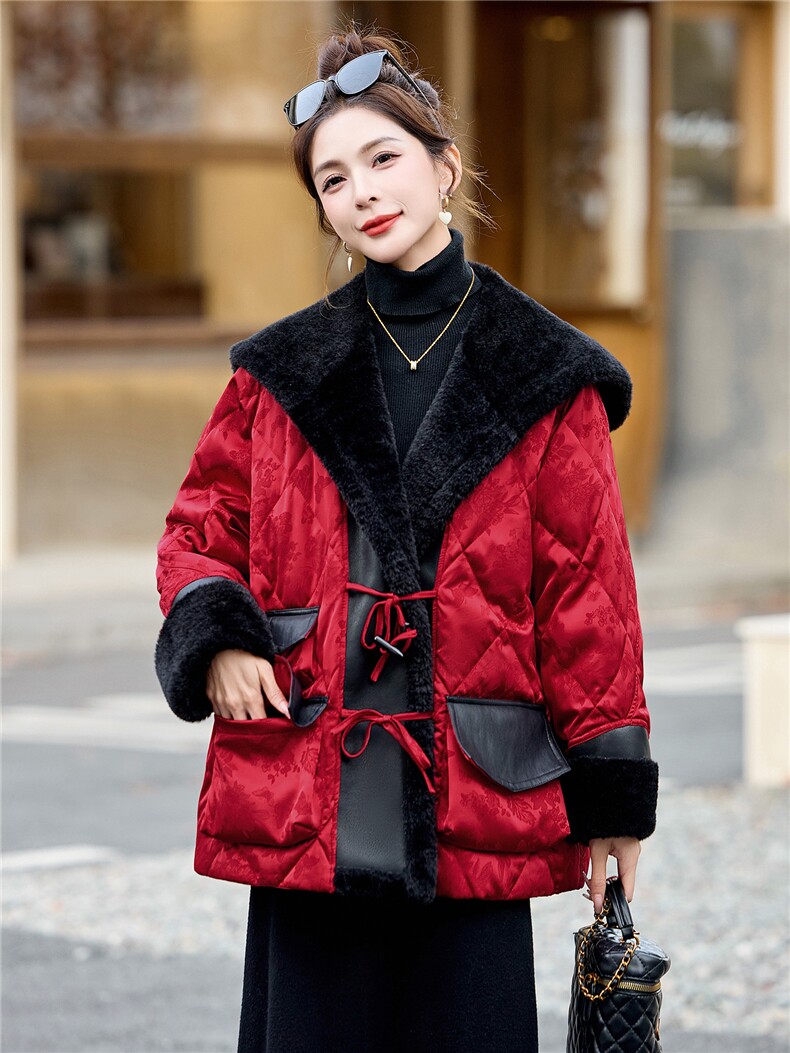 现货，现货，2025冬装新款皮毛一体拼接时尚潮流保暖羽绒服,女装羽绒服,伊仟回