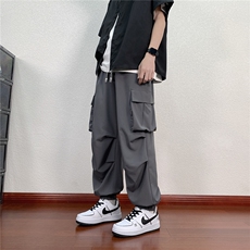 深灰色