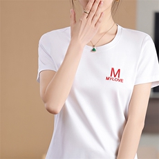 刺绣M艺术个性时尚舒适显瘦棉T，女装T恤，元素羊绒