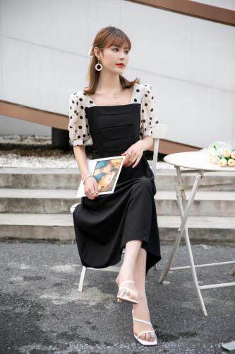 （现货）连衣裙，女装连衣裙，伊娜蕾尔