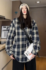 特批P30无差价2025秋港风格子翻领长袖衬衫男女复古宽松衬衣C5450，男装衬衫，电商A001