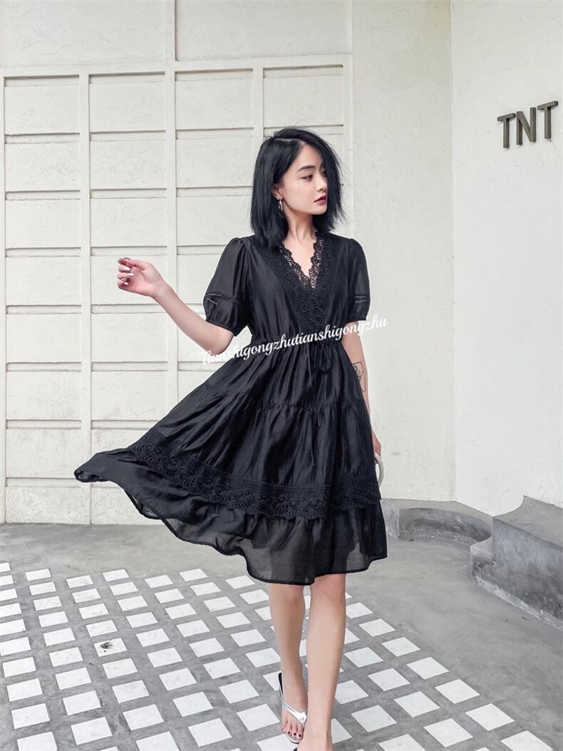 现货供应系列款连衣裙，女装连衣裙，天使公主