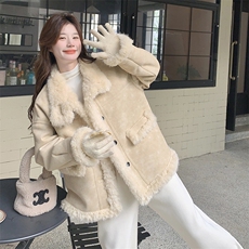 超好看皮毛一体外套女2025冬季新款小个子今年流行加绒短款羊羔毛，女装皮草，2C110