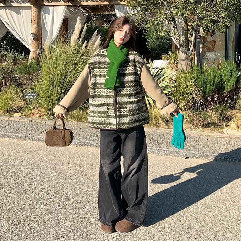 费尔岛风撞色设计感皮毛一体外套2630P215K318,女装短外套,2C029