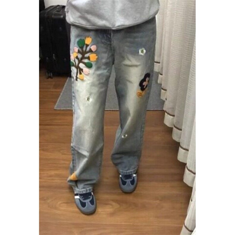W9218-P58网图现货春季新款美式重工水洗钩花刺绣直筒牛仔裤,男装牛仔裤,星座1608-2